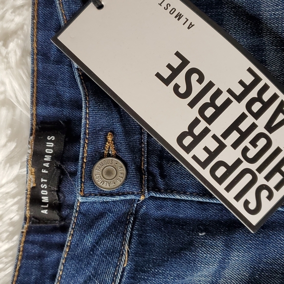 Almost Famous Highrise Flare - Picture 6 of 14